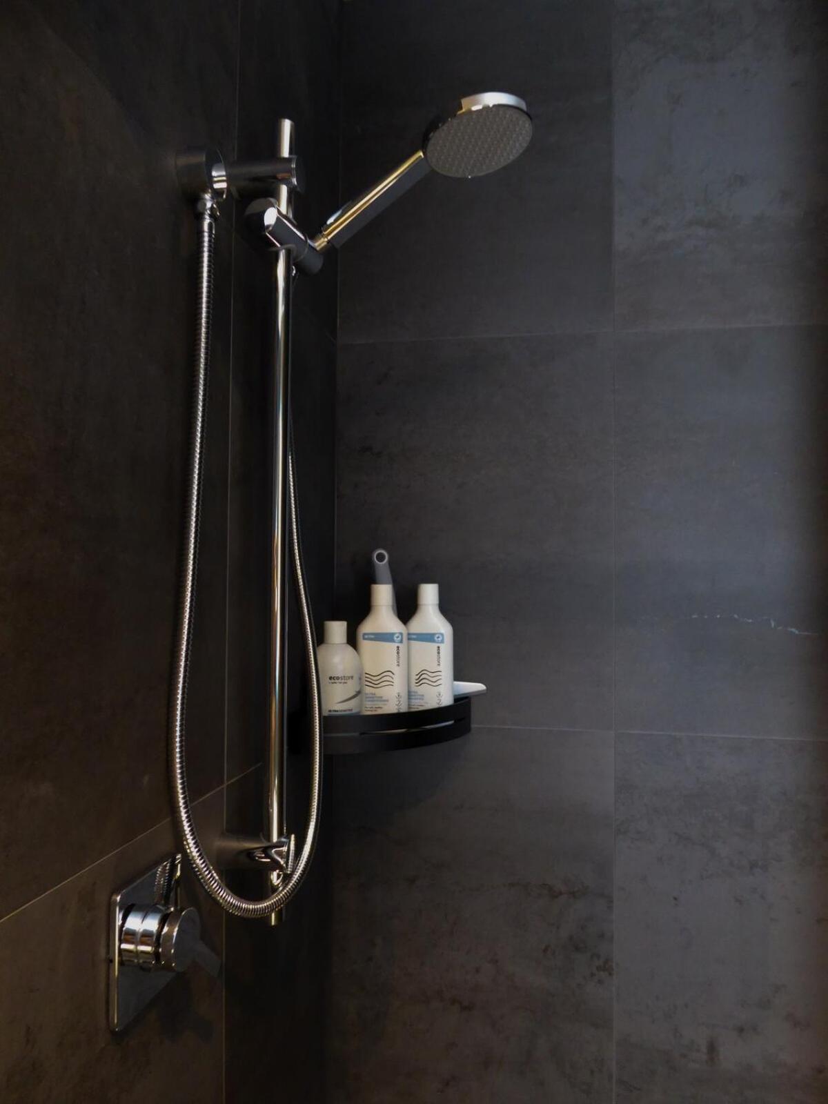 Downtown Boutique Hideaway, Cbd Apartment *